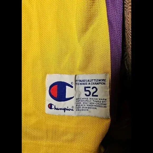 Vintage NBA Kobe Bryant Champion Lakers Jersey Size XXL Number 8 - Picture 2 of 7